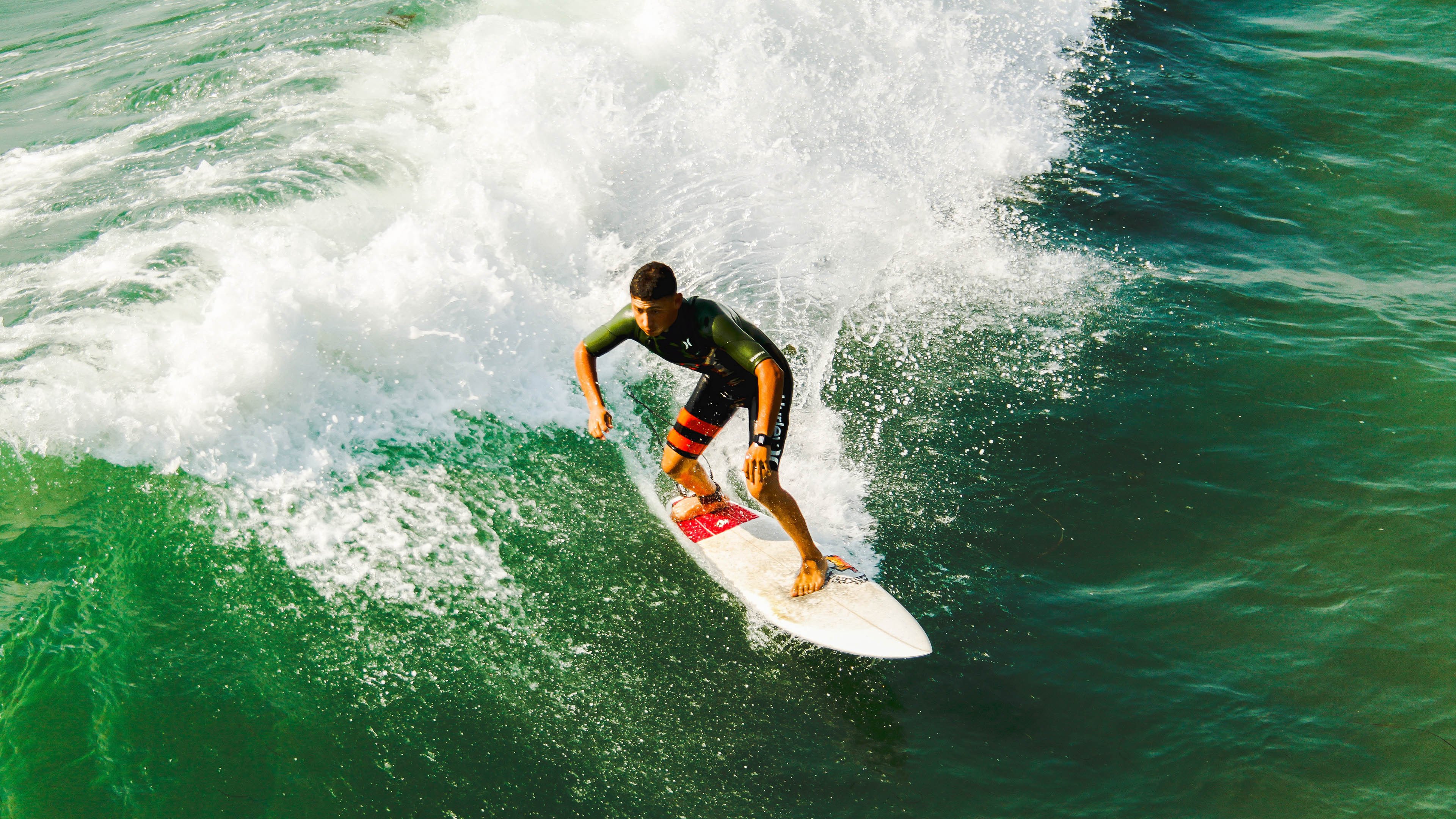 全国武术散打争霸赛 重量级选手一击定胜负